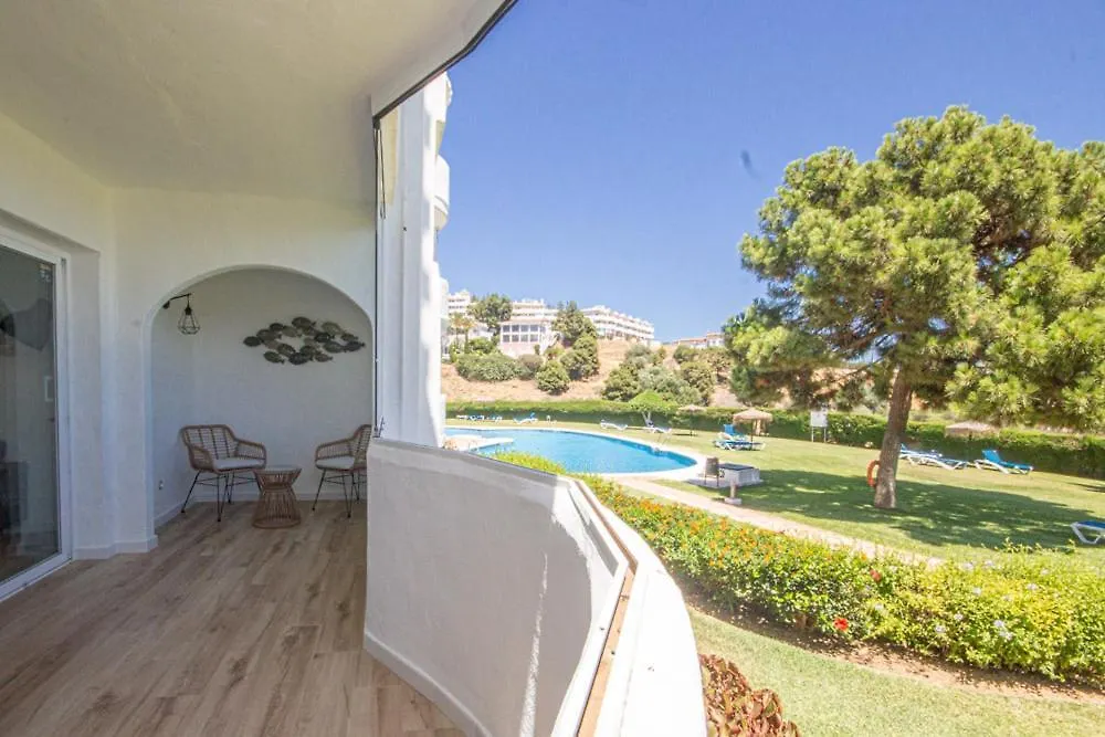 Wonderful 2 Bed Apartment With Stunning Sea Views Sitio de Calahonda