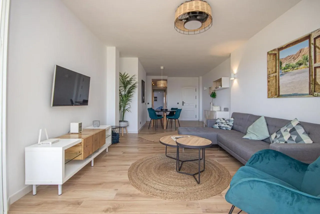 Wonderful 2 Bed Apartment With Stunning Sea Views Sitio de Calahonda