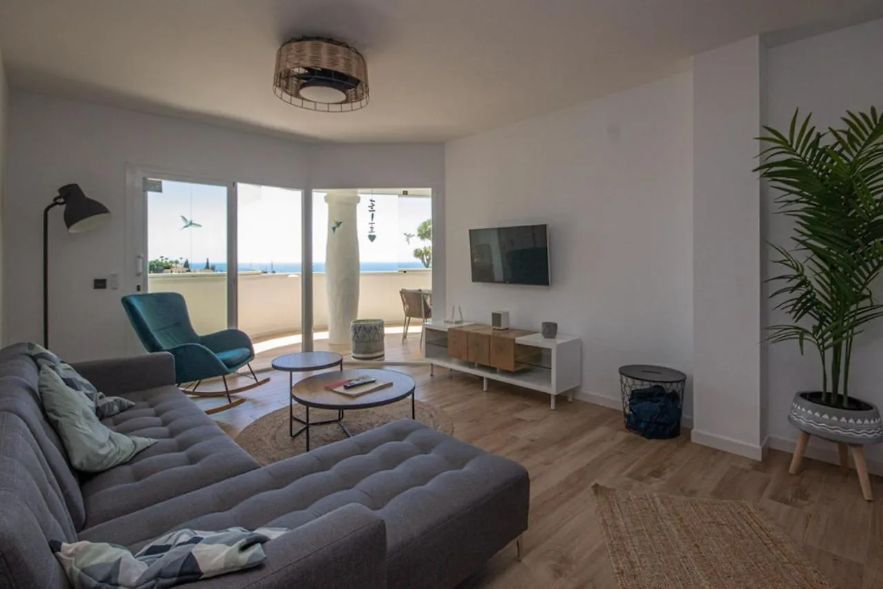 Wonderful 2 Bed Apartment With Stunning Sea Views Sitio de Calahonda Spain